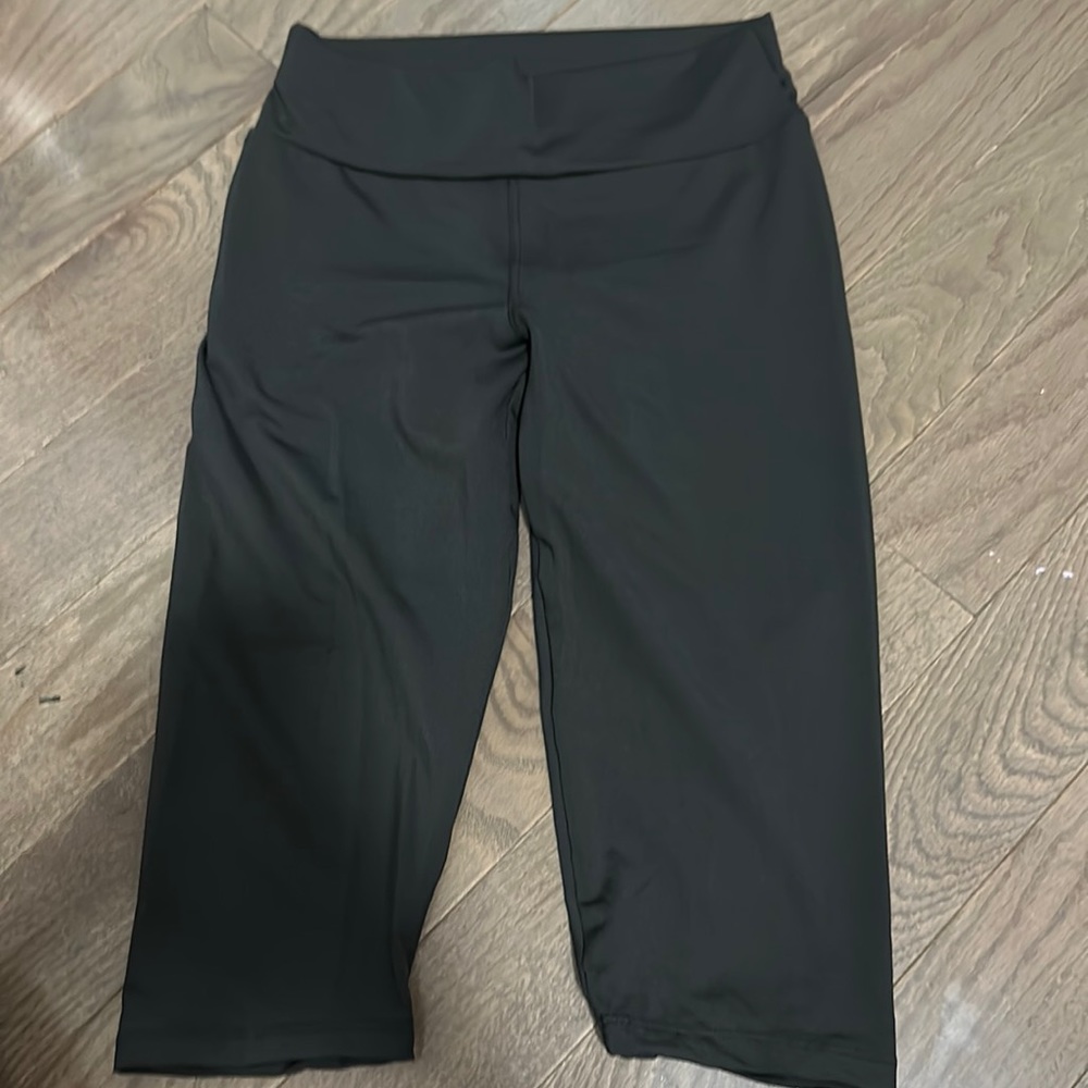 Women under the knee leggings